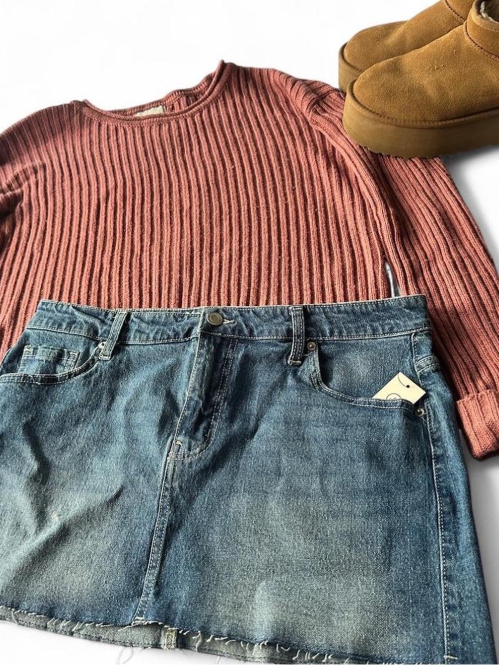 Ribbed Crewneck Sweater in Dusty Rose